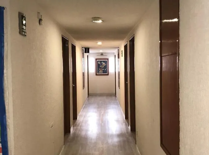 Aeropuerto Отель
