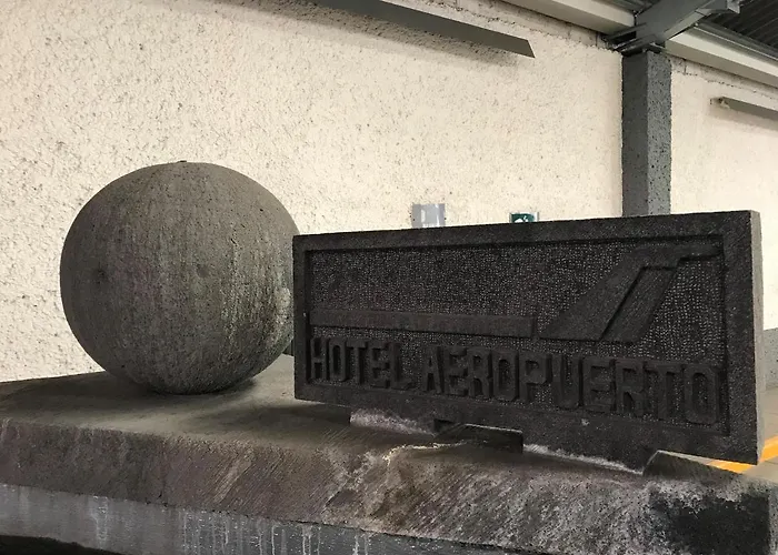 Aeropuerto Отель