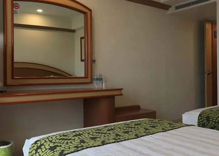 Aeropuerto Отель 3*